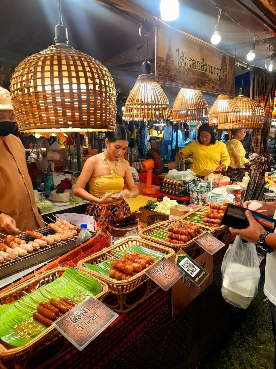 มหกรรมอาหาร / ตลาด / OTOP — ภาพจากงานจริงของ MAK-MiT