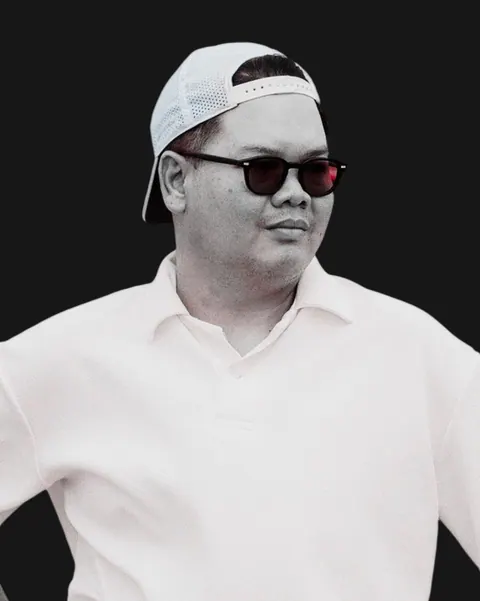 กรกต สุวานิช (Korakot) — Managing Director